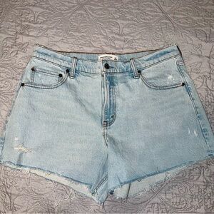 Abercrombie & Fitch A-Line Midrise Shorts